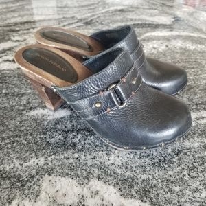 Banana Republic Clog Mule Sz 7
